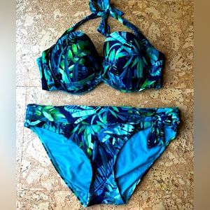 Tropical bikini from La Vie En Rose used XL